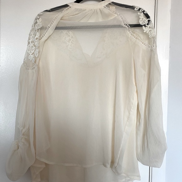 Cream floral mesh maternity top - Picture 6 of 8